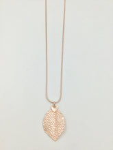 Load image into Gallery viewer, Long Necklace with Leaf Pendant in Two Colours
